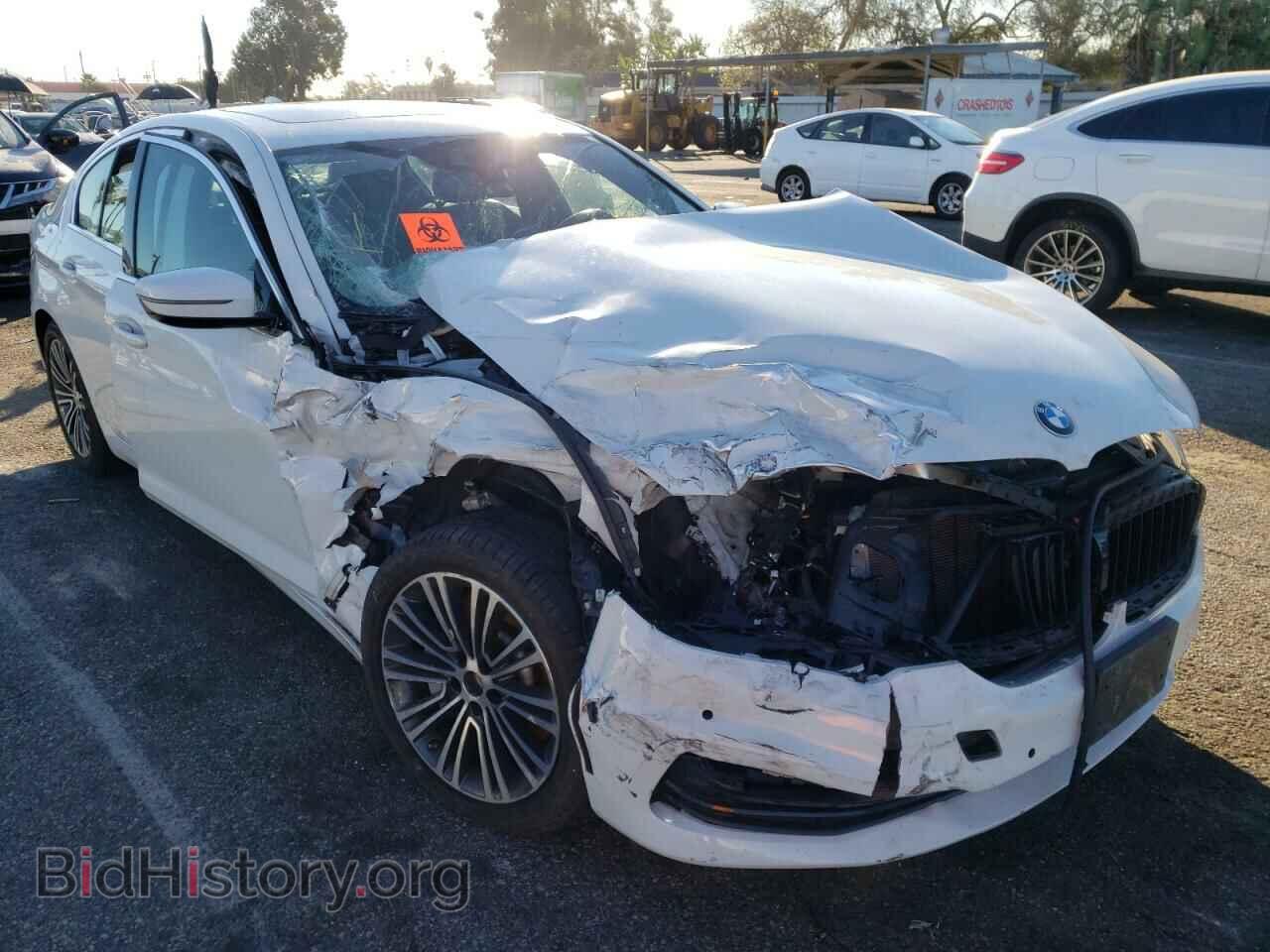 Photo WBAJA7C54KWW01524 - BMW 5 SERIES 2019