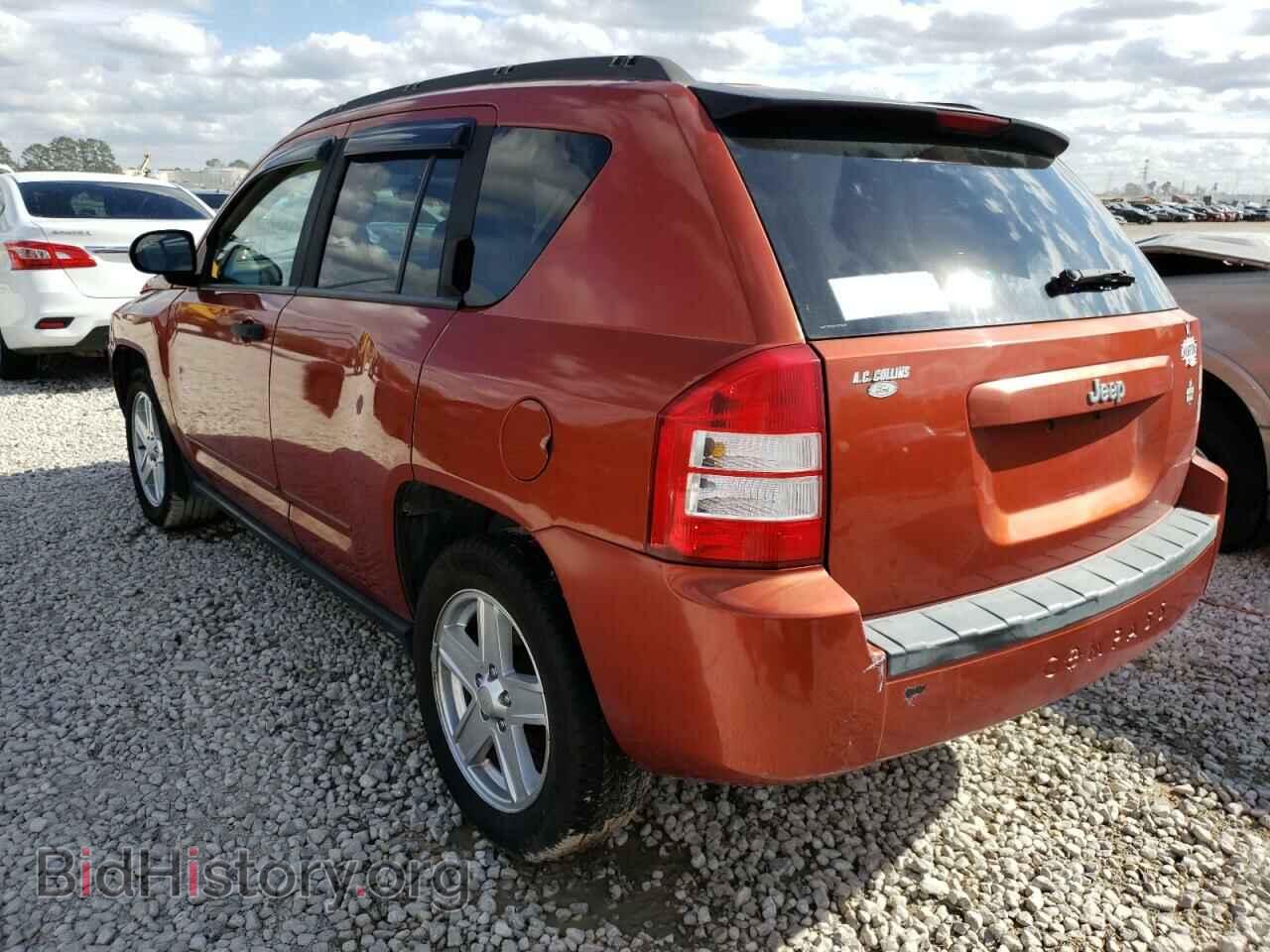 2008 JEEP COMPASS - VIN: 1J8FT47068D570466 - Фото 3