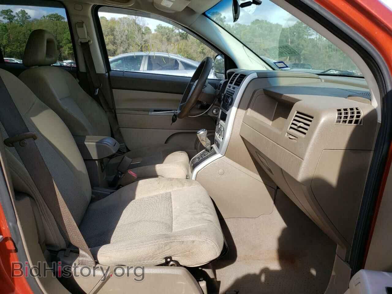 2008 JEEP COMPASS - VIN: 1J8FT47068D570466 - Фото 5
