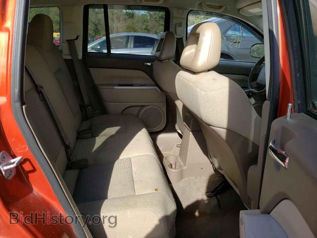 2008 JEEP COMPASS - VIN: 1J8FT47068D570466 - Фото 6