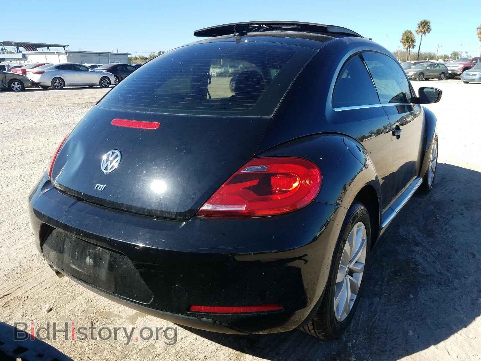 2013 VOLKSWAGEN BEETLE - VIN: 3VWJL7AT7DM616162 - Фото 4