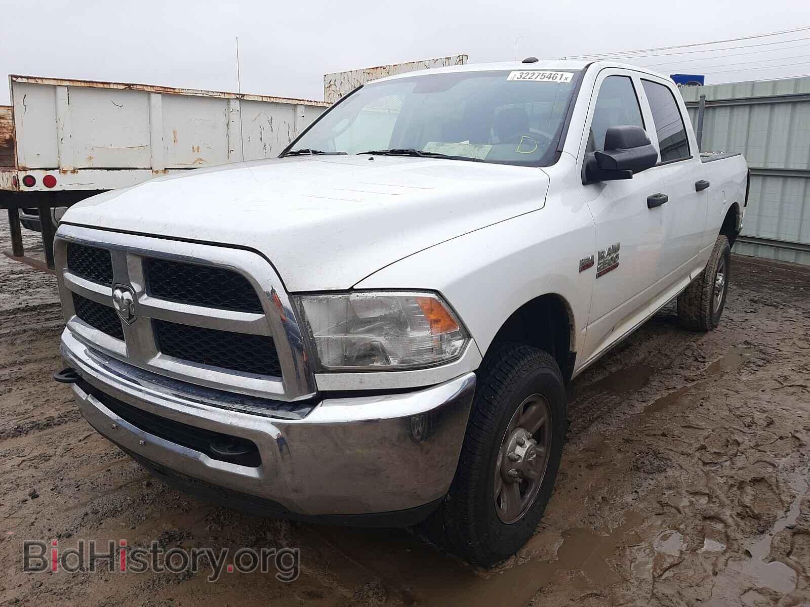 2016 RAM 2500 - VIN: 3C6UR5CJ4GG305555 - Photo 2