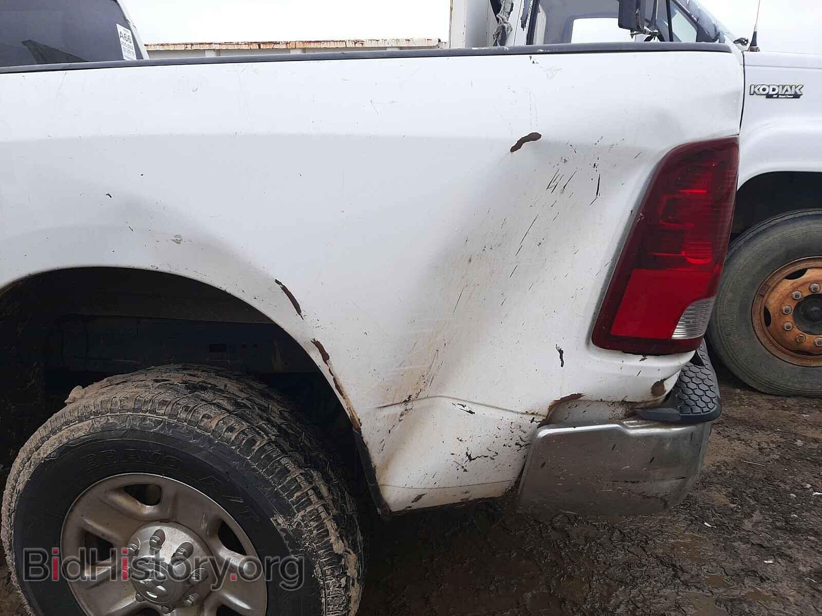 2016 RAM 2500 - VIN: 3C6UR5CJ4GG305555 - Photo 9