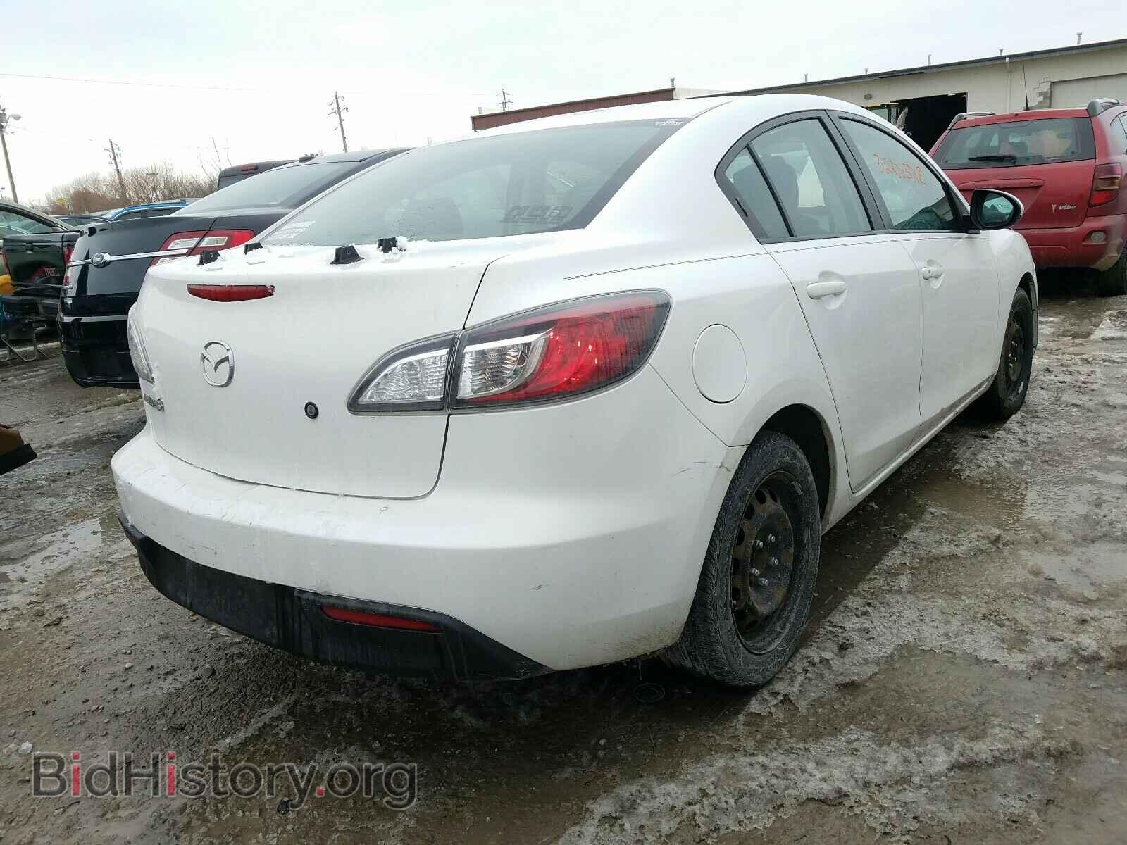 2011 MAZDA 3 - VIN: JM1BL1UF7B1428889 - Photo 4