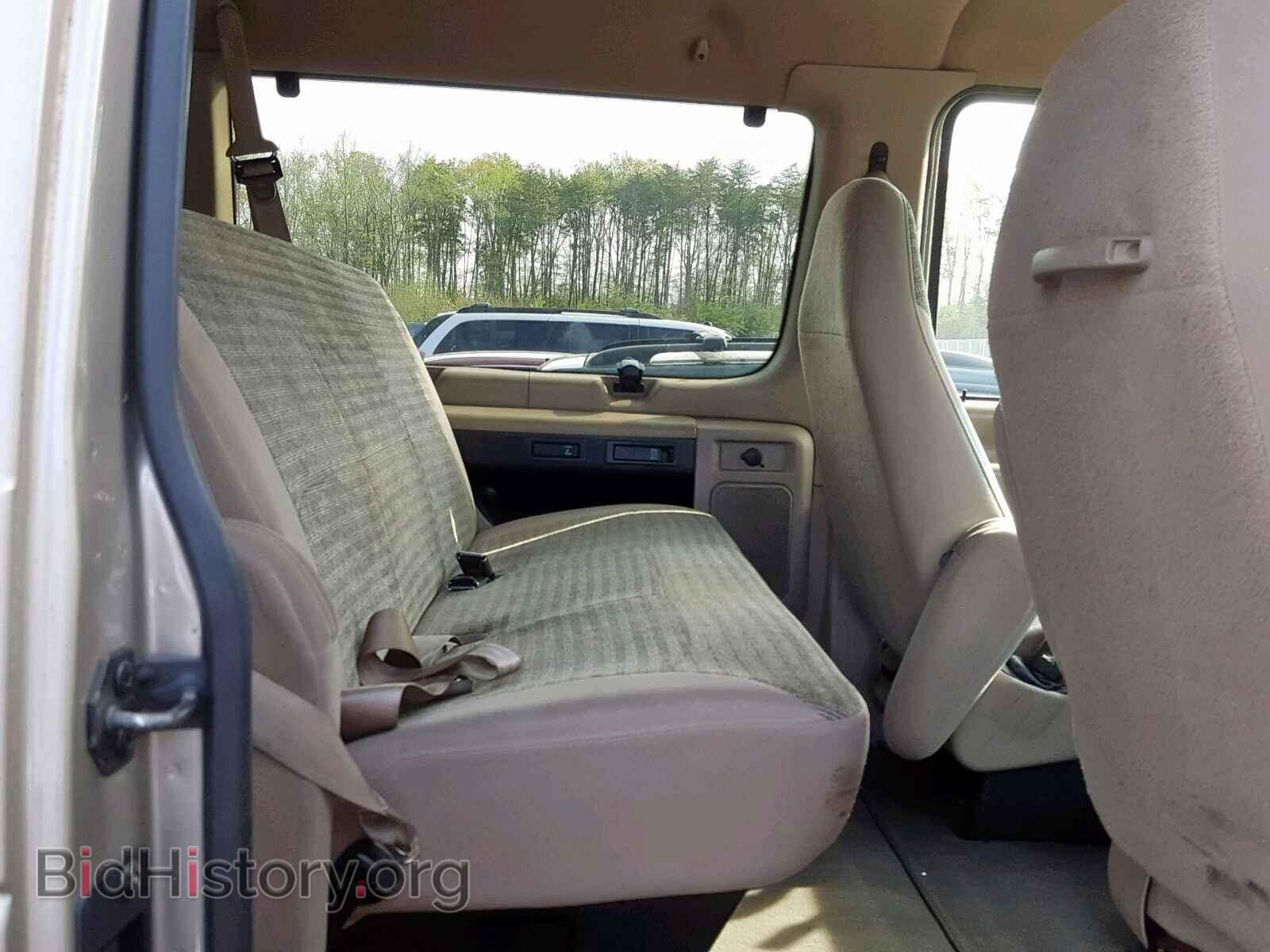 2002 FORD ECONOLINE - VIN: 1FBSS31L12HA28640 - Фото 6