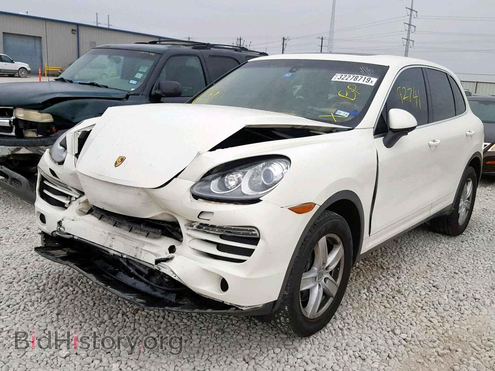 2011 PORSCHE CAYENNE - VIN: WP1AA2A23BLA06839 - Photo 2