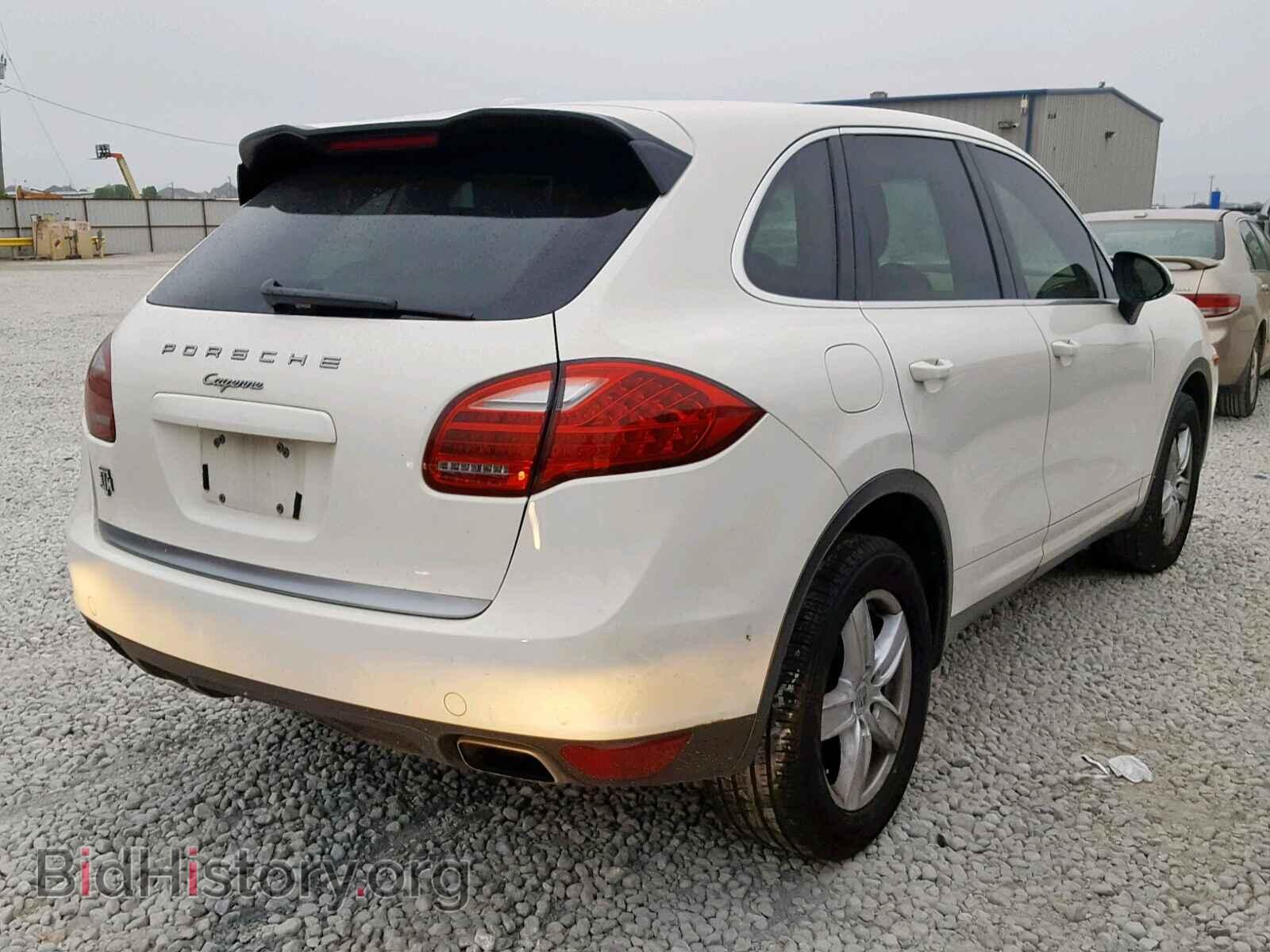 2011 PORSCHE CAYENNE - VIN: WP1AA2A23BLA06839 - Photo 4