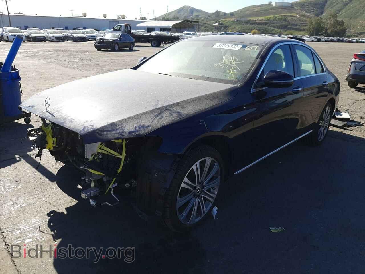 2020 MERCEDES-BENZ E-CLASS - VIN: W1KZF8DB6LA821592 - Фото 2