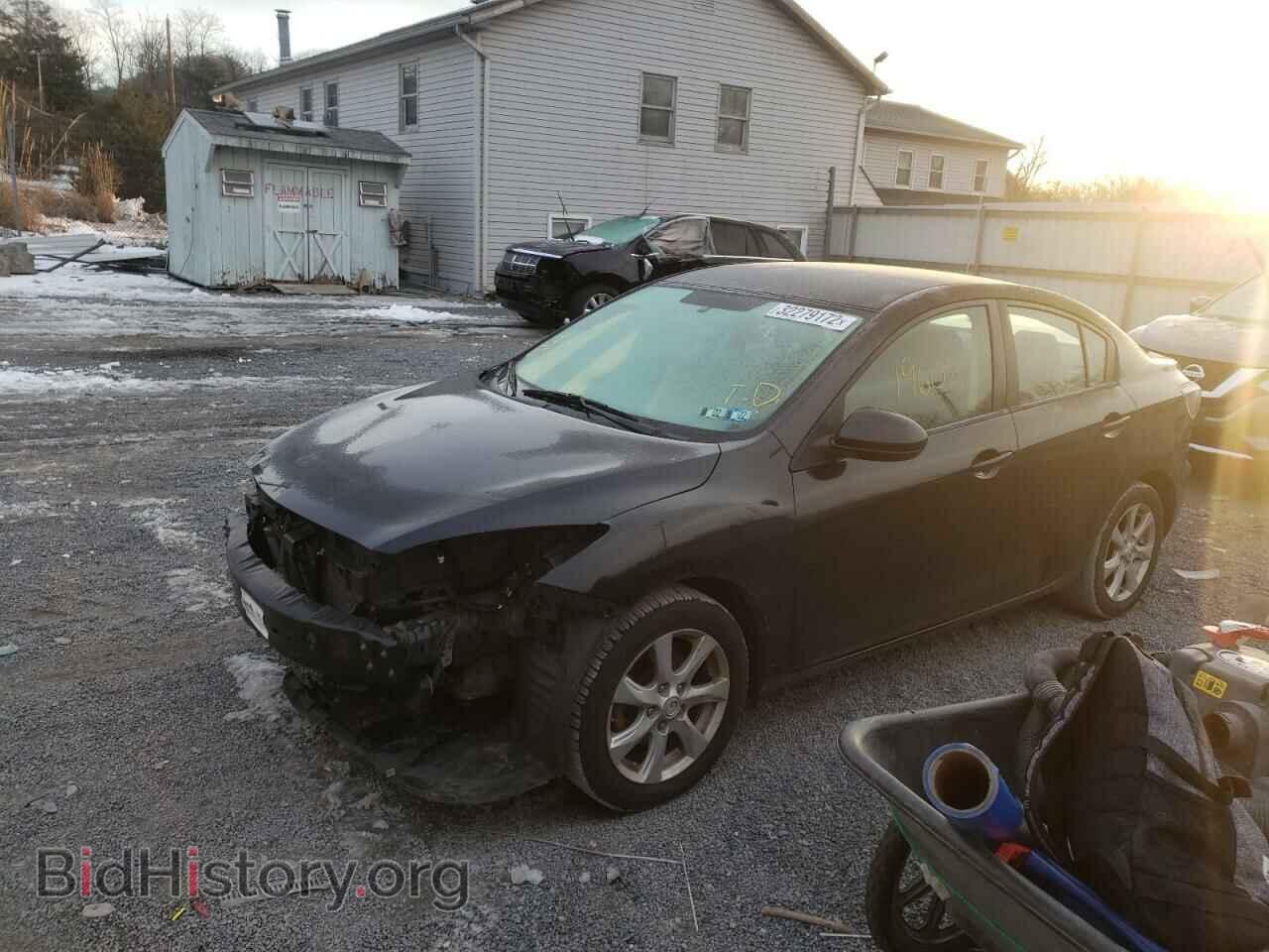 2011 MAZDA 3 - VIN: JM1BL1VG5B1453555 - Фото 2