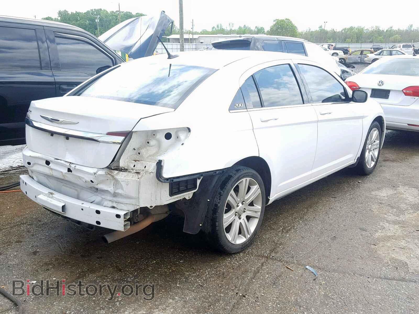 2013 CHRYSLER 200 - VIN: 1C3CCBAB7DN698295 - Photo 4
