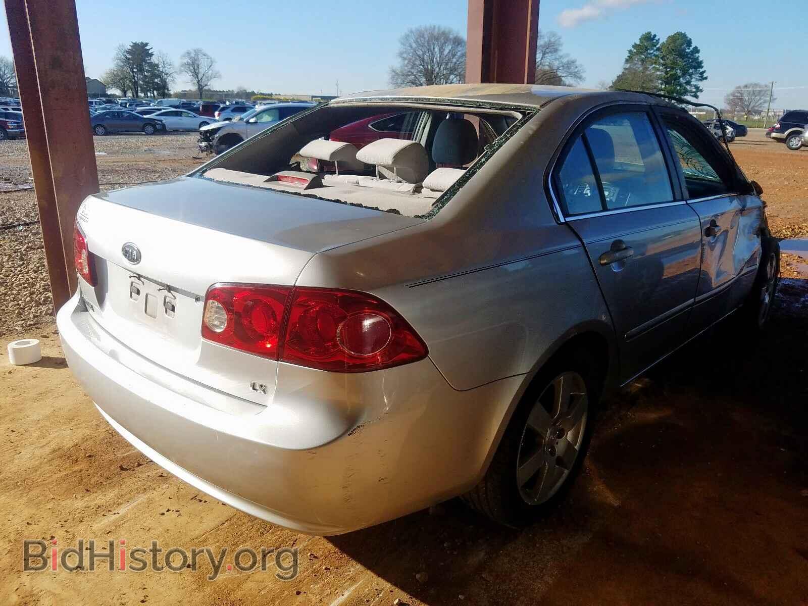 2007 KIA OPTIMA - VIN: KNAGE123175107209 - Фото 4