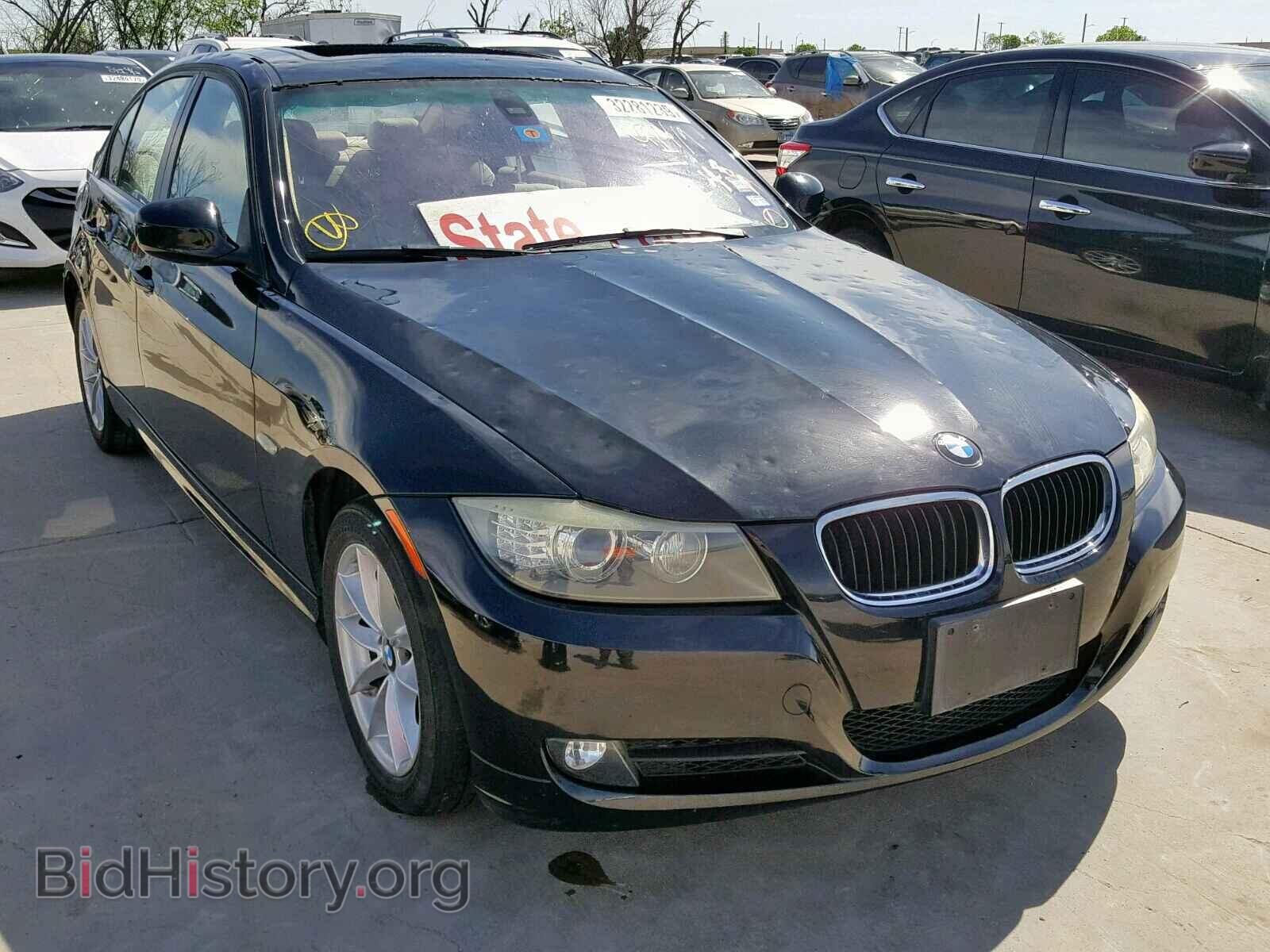Photo WBAPH7G56ANM51923 - BMW 328 I 2010