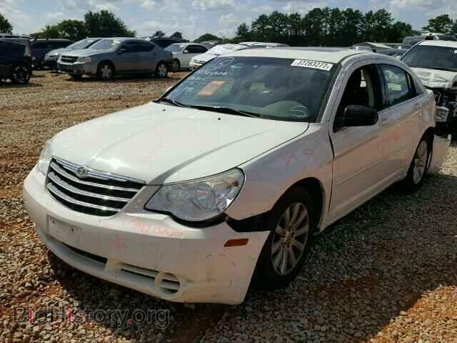2010 CHRYSLER SEBRING - VIN: 1C3CC5FB1AN223201 - Фото 2