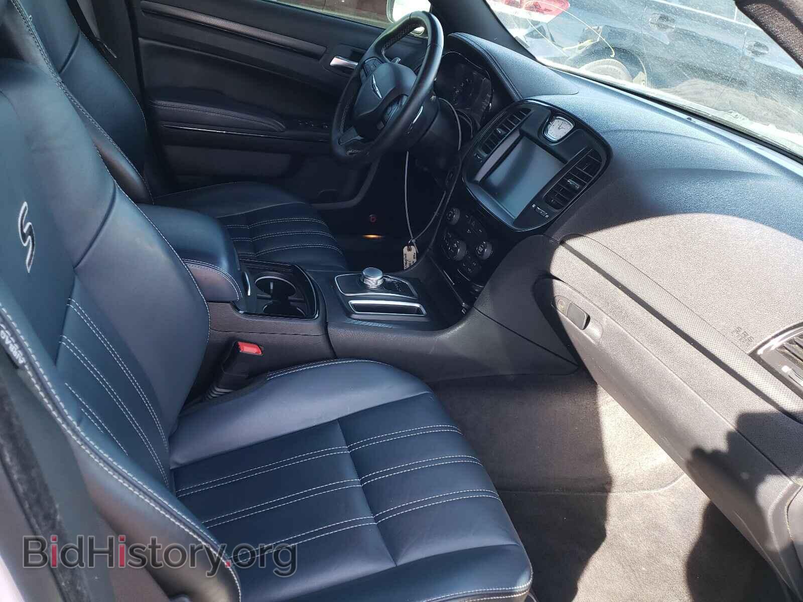 2016 CHRYSLER 300 - VIN: 2C3CCABG9GH194610 - Фото 5