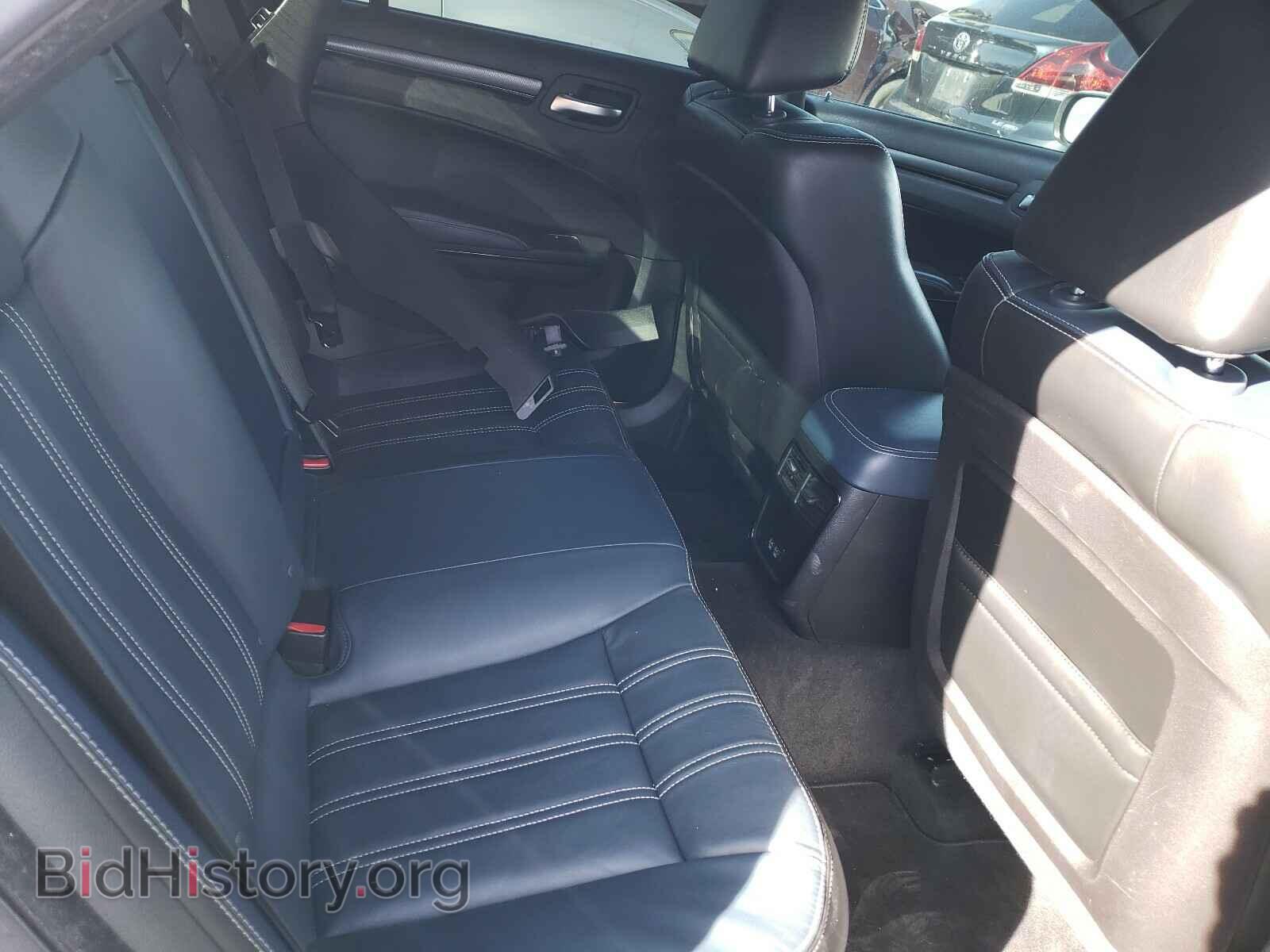 2016 CHRYSLER 300 - VIN: 2C3CCABG9GH194610 - Фото 6