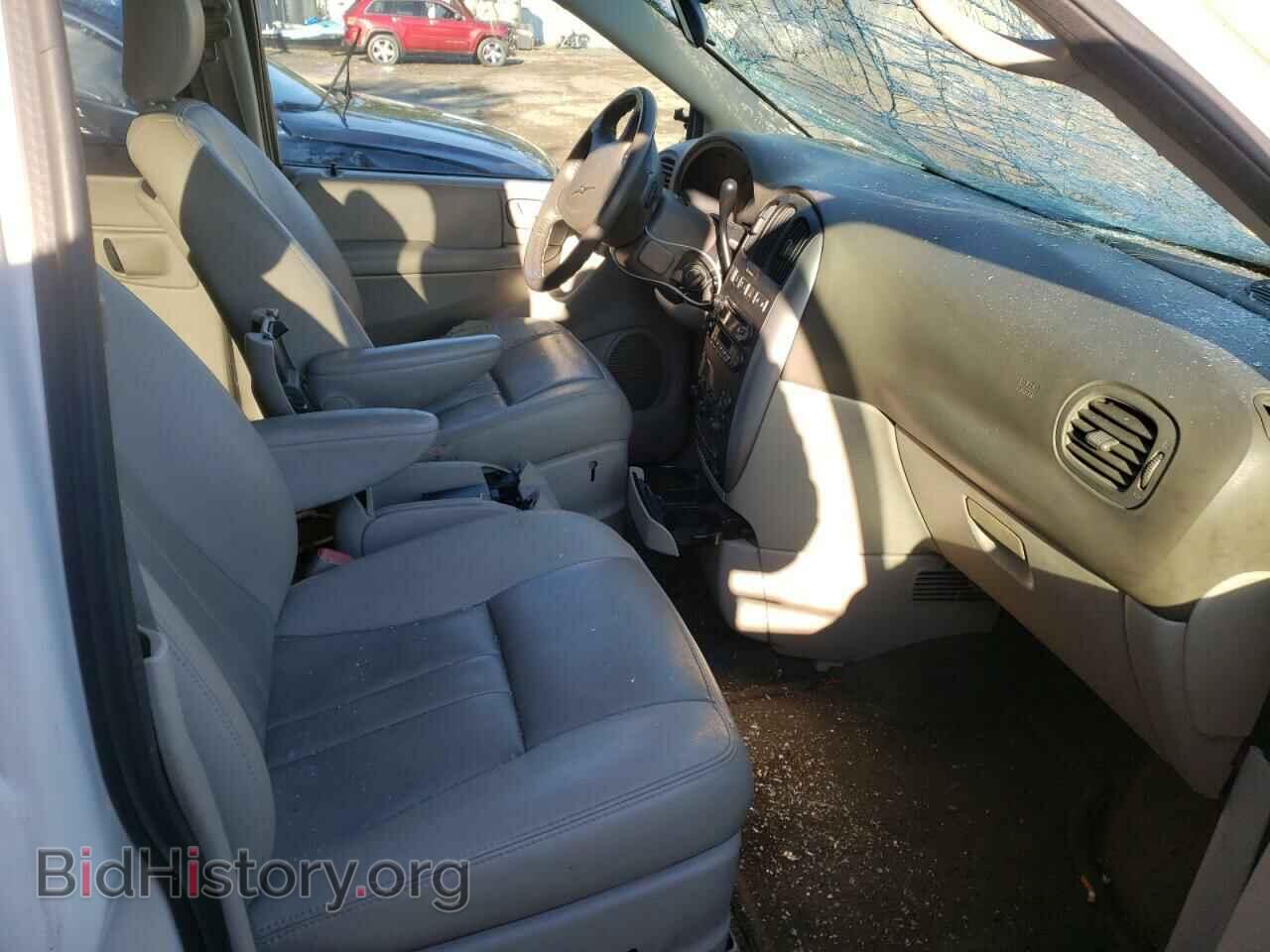 2006 CHRYSLER MINIVAN - VIN: 2A4GP54L46R844837 - Фото 5