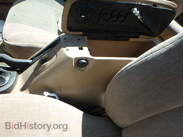 2000 CHRYSLER SEBRING - VIN: 3C3EL45H2YT244948 - Фото 10