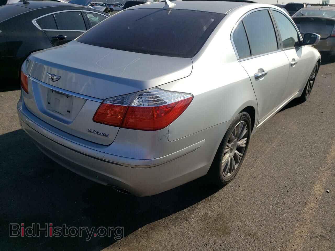 2009 HYUNDAI GENESIS - VIN: KMHGC46EX9U018636 - Фото 4