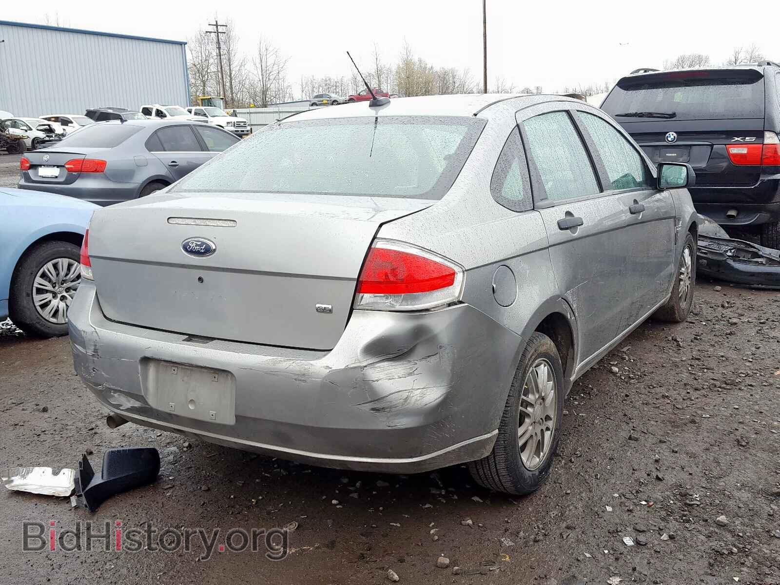 2008 FORD FOCUS - VIN: 1FAHP35NX8W158073 - Photo 4