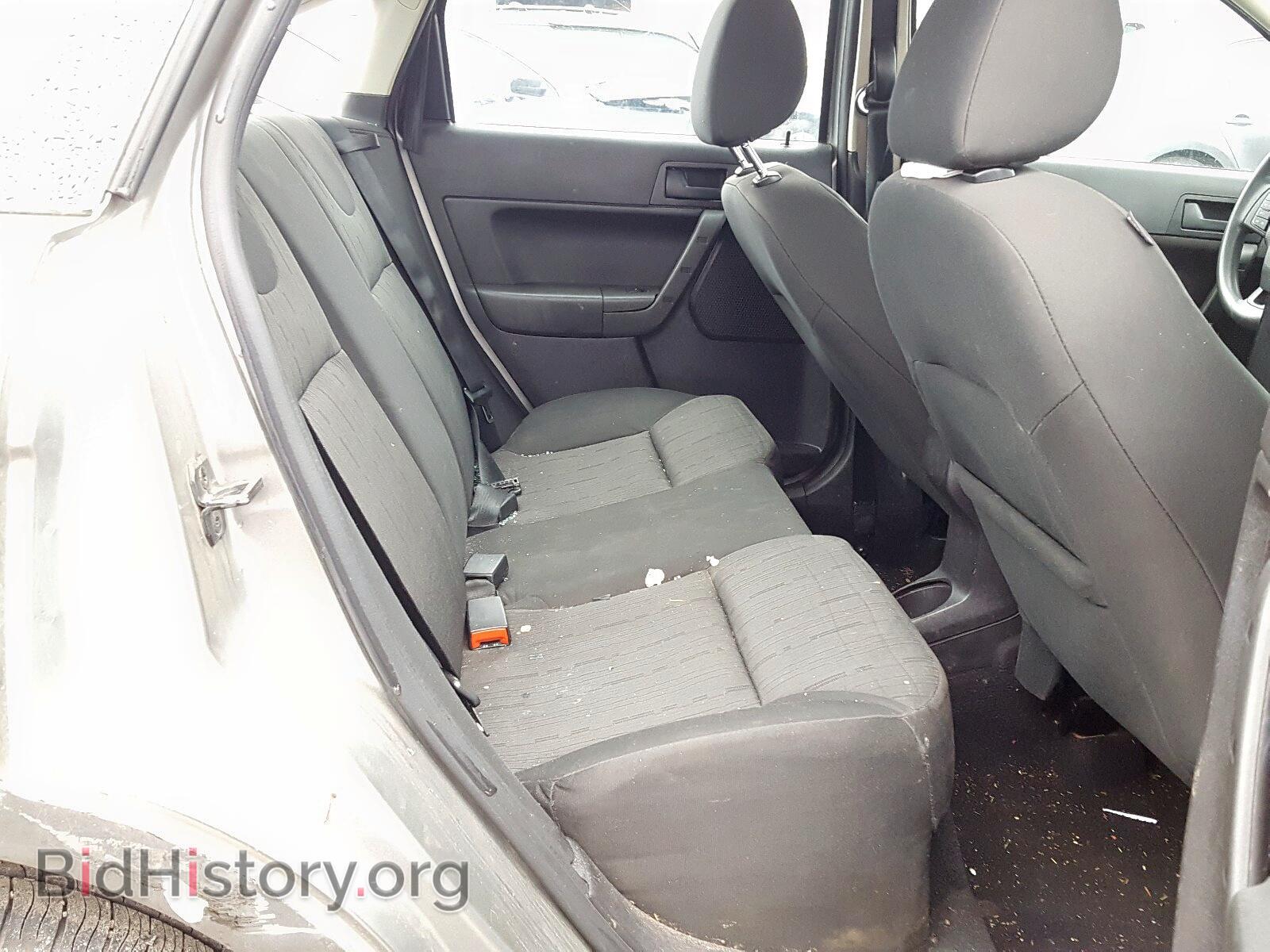 2008 FORD FOCUS - VIN: 1FAHP35NX8W158073 - Photo 6