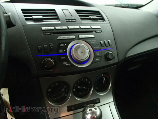 2011 MAZDA 3 - VIN: JM1BL1UF8B1404567 - Фото 9