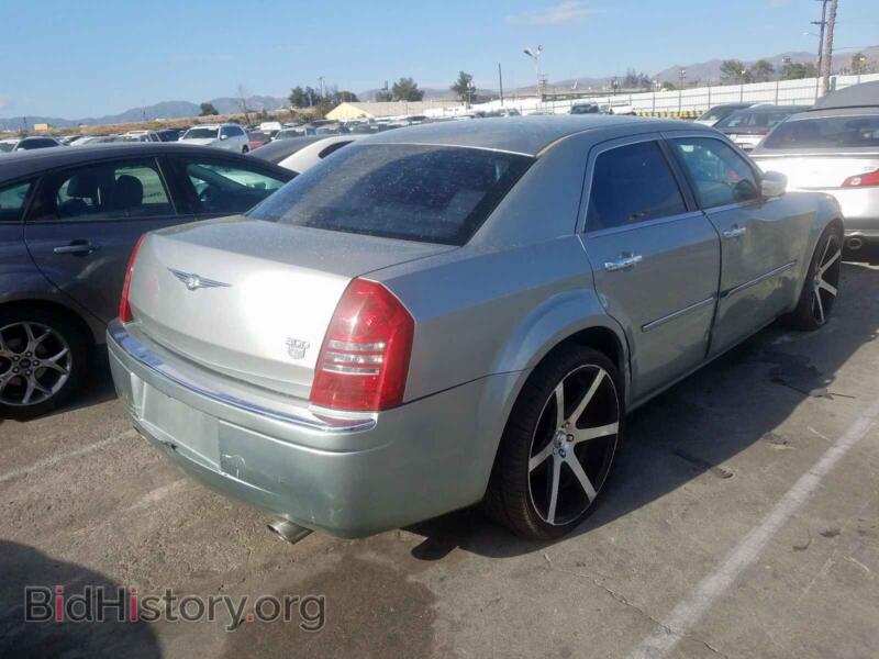 2005 Chrysler 300 (VIN 2C3JA63H75H168649) — photo 4 of 10