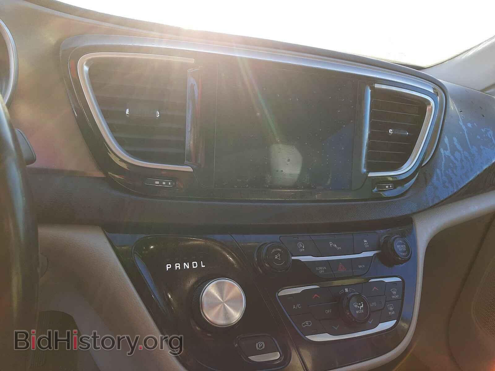 2017 CHRYSLER PACIFICA - VIN: 2C4RC1EG5HR757472 - Photo 9
