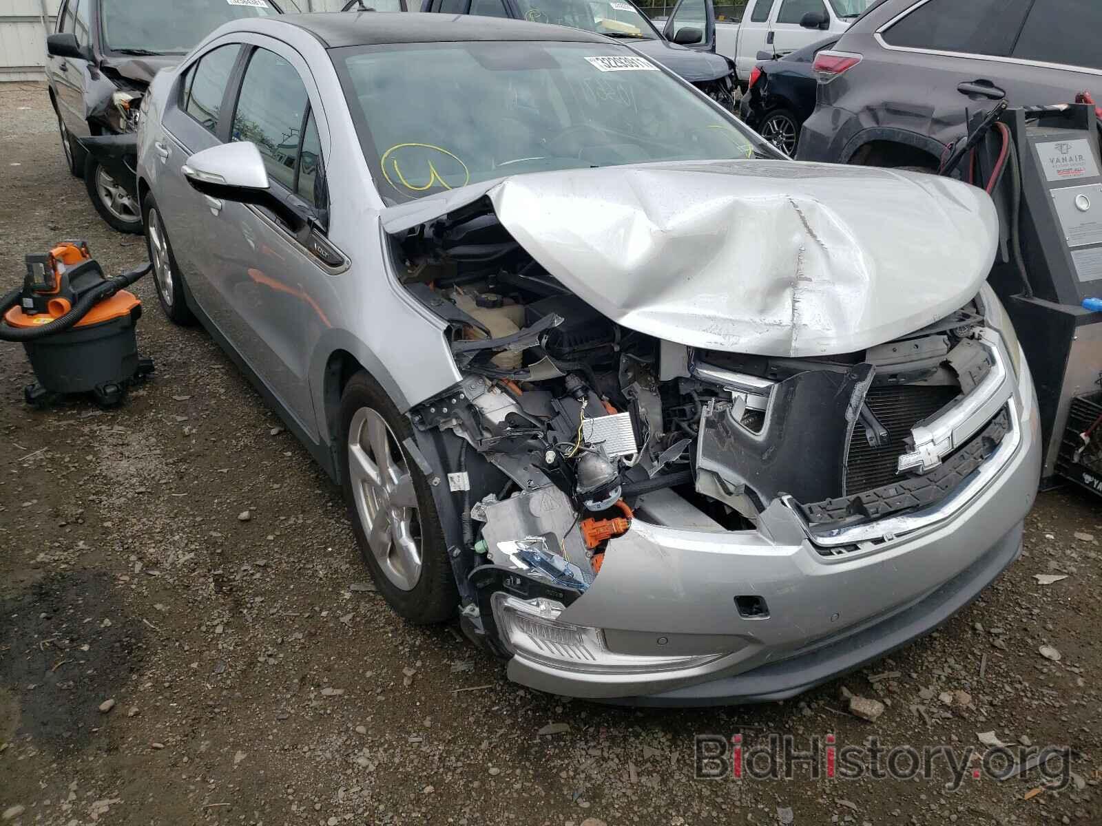 Chevrolet Volt Hybrid двигатель