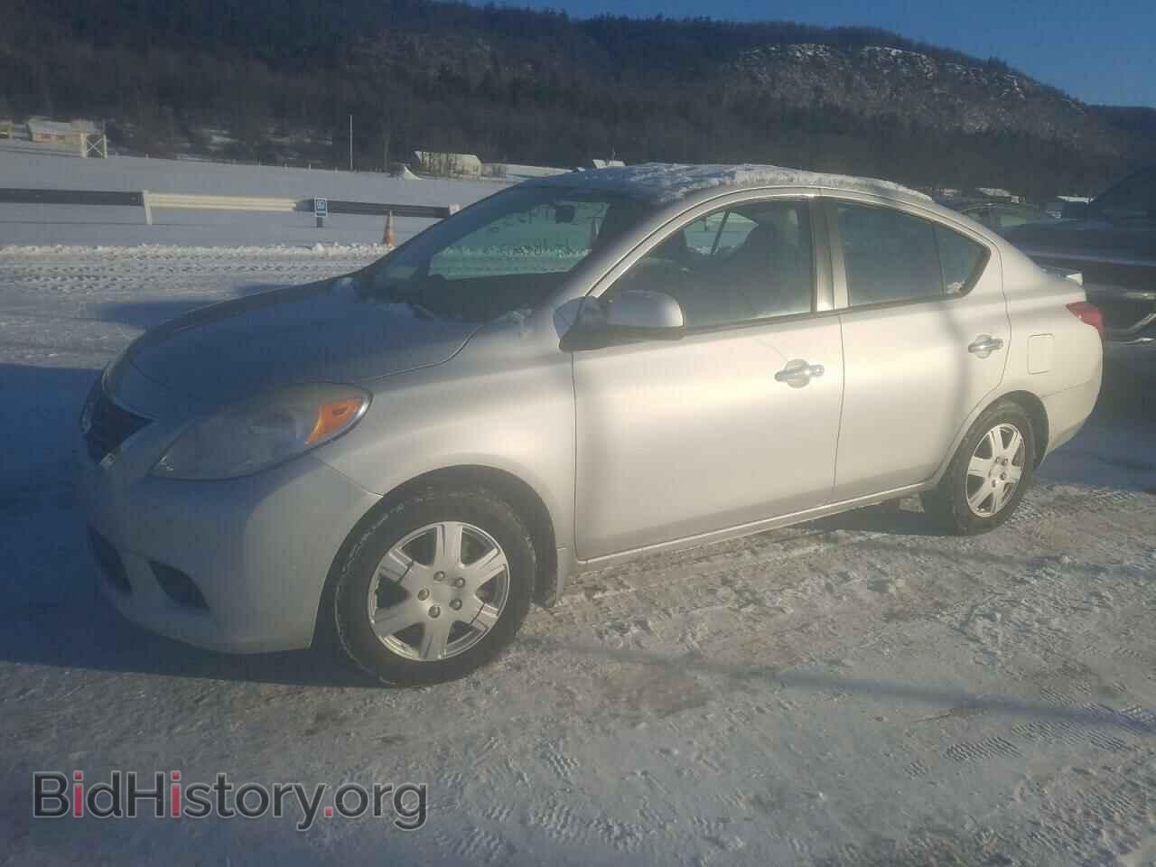 2013 NISSAN VERSA - VIN: 3N1CN7AP2DL832132 - Фото 2