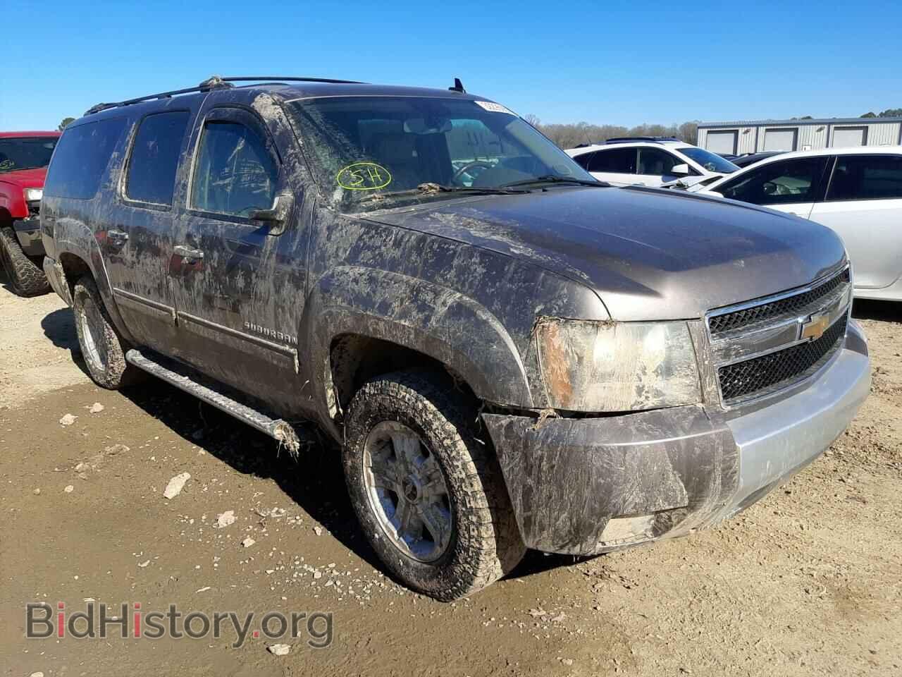 Фотография 1GNSCJE06BR369174 - CHEVROLET SUBURBAN 2011