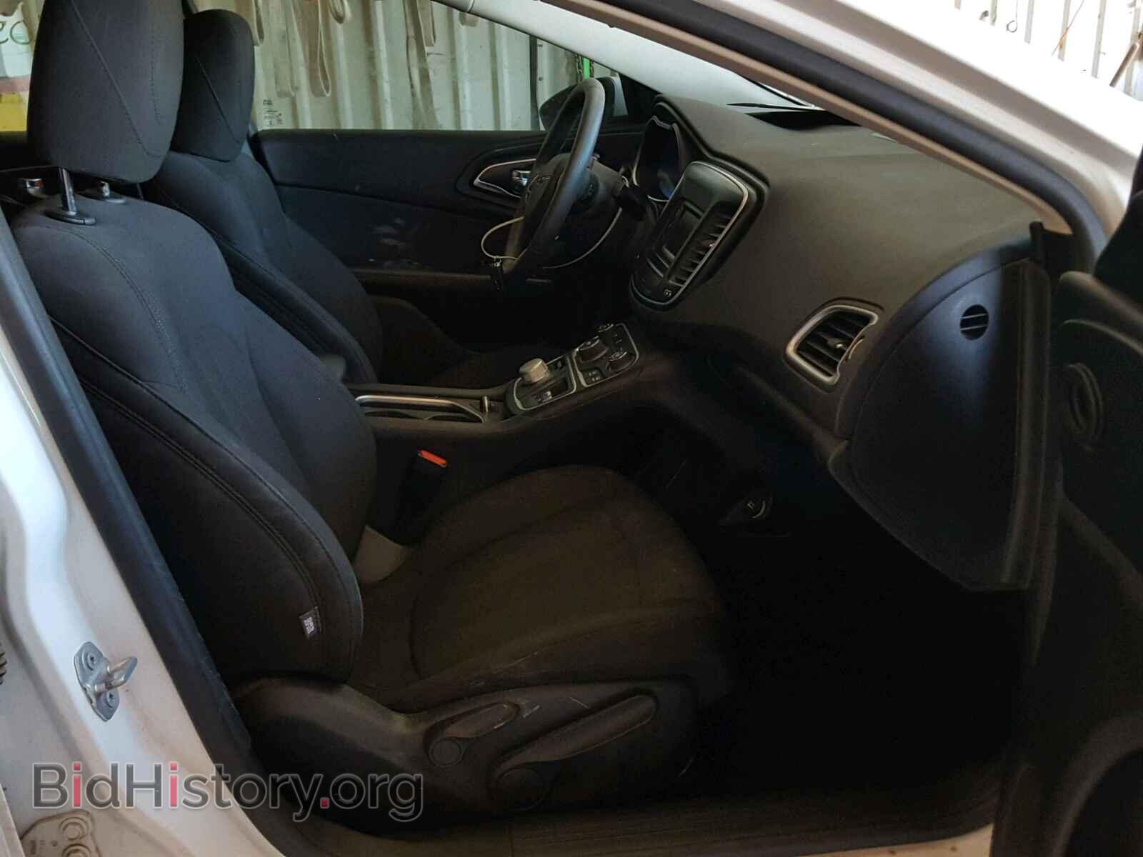 2016 CHRYSLER 200 - VIN: 1C3CCCAB5GN165758 - Photo 5