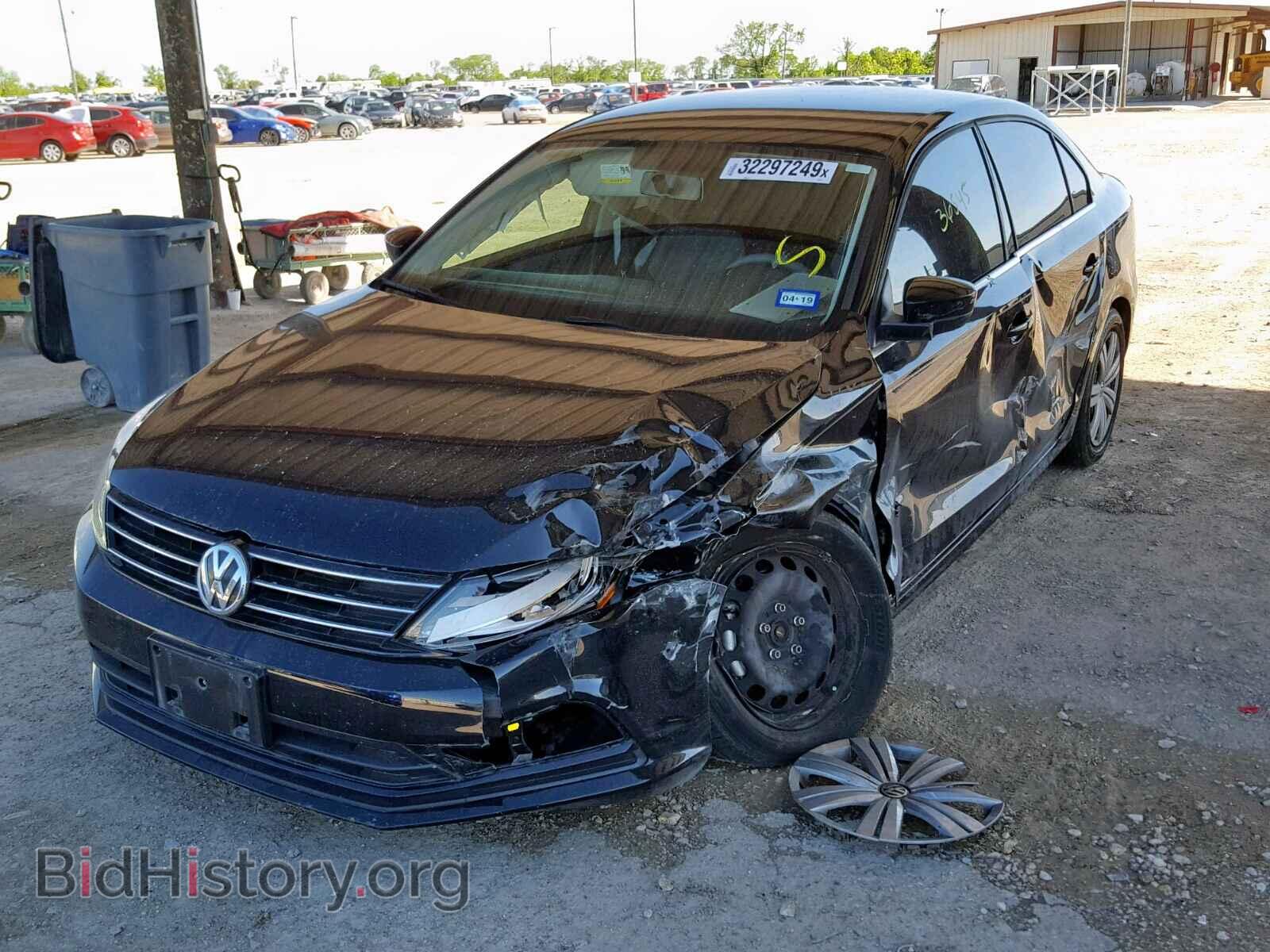 2017 VOLKSWAGEN JETTA - VIN: 3VW2B7AJXHM294757 - Photo 2