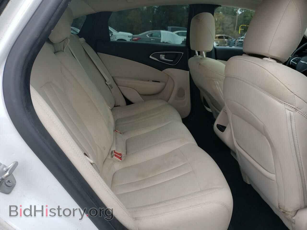 2015 CHRYSLER 200 - VIN: 1C3CCCAB5FN687594 - Фото 6