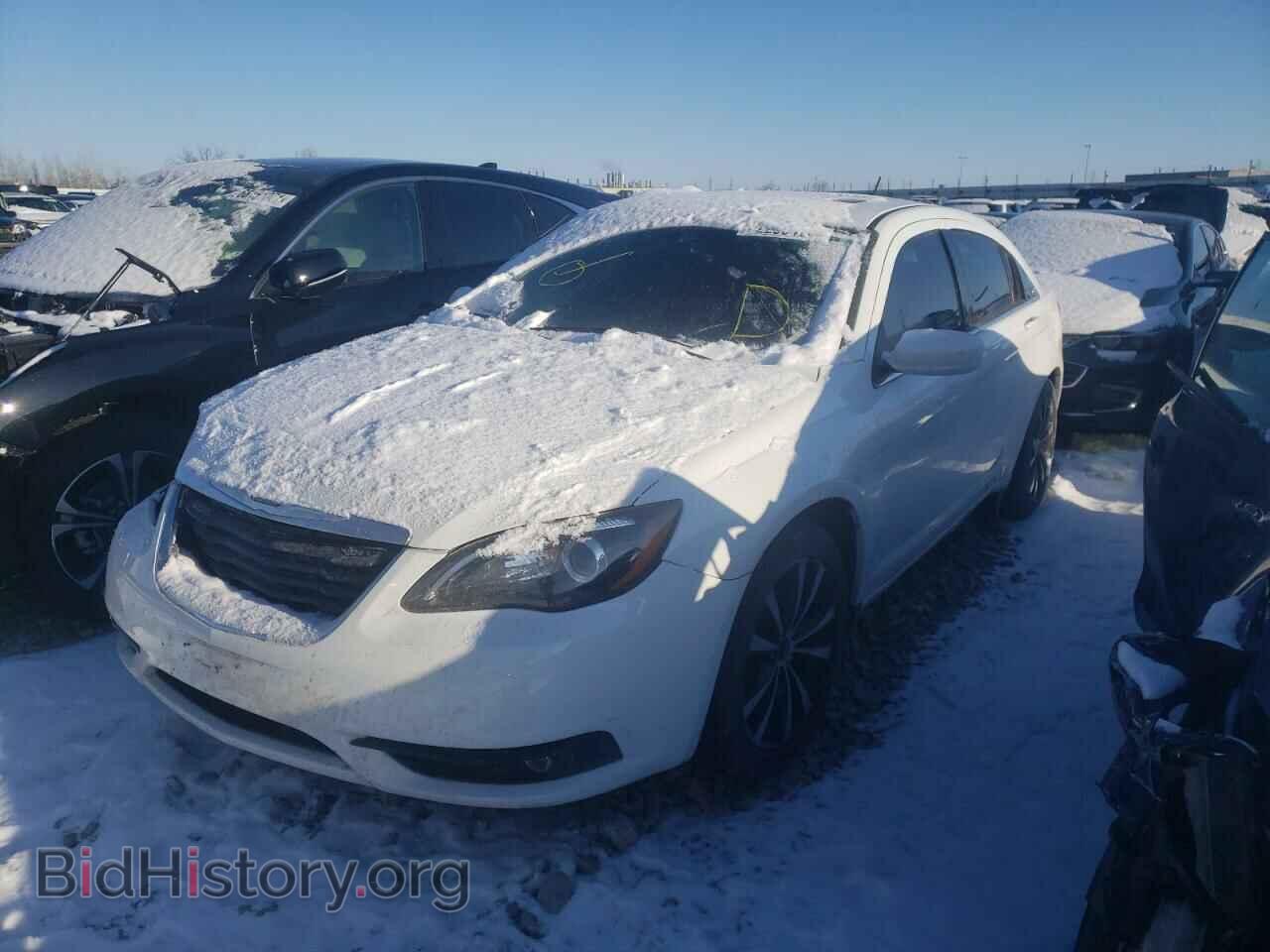 2013 CHRYSLER 200 - VIN: 1C3CCBBG0DN706330 - Фото 2