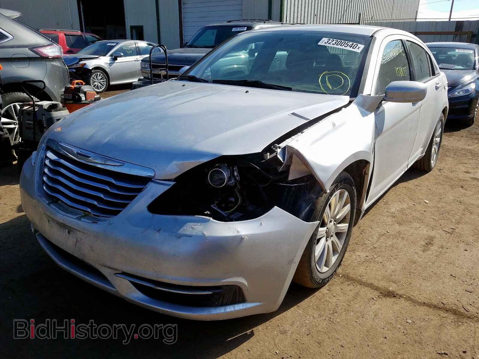 2011 CHRYSLER 200 - VIN: 1C3BC1FB9BN533201 - Фото 2
