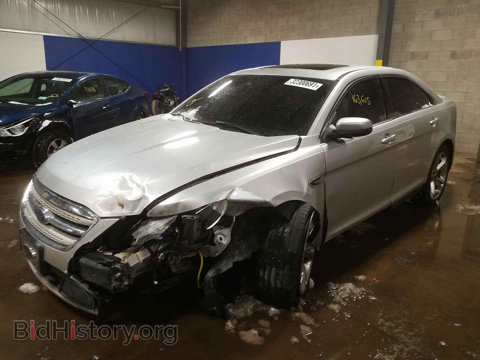 2010 FORD TAURUS - VIN: 1FAHP2KT8AG109631 - Фото 2