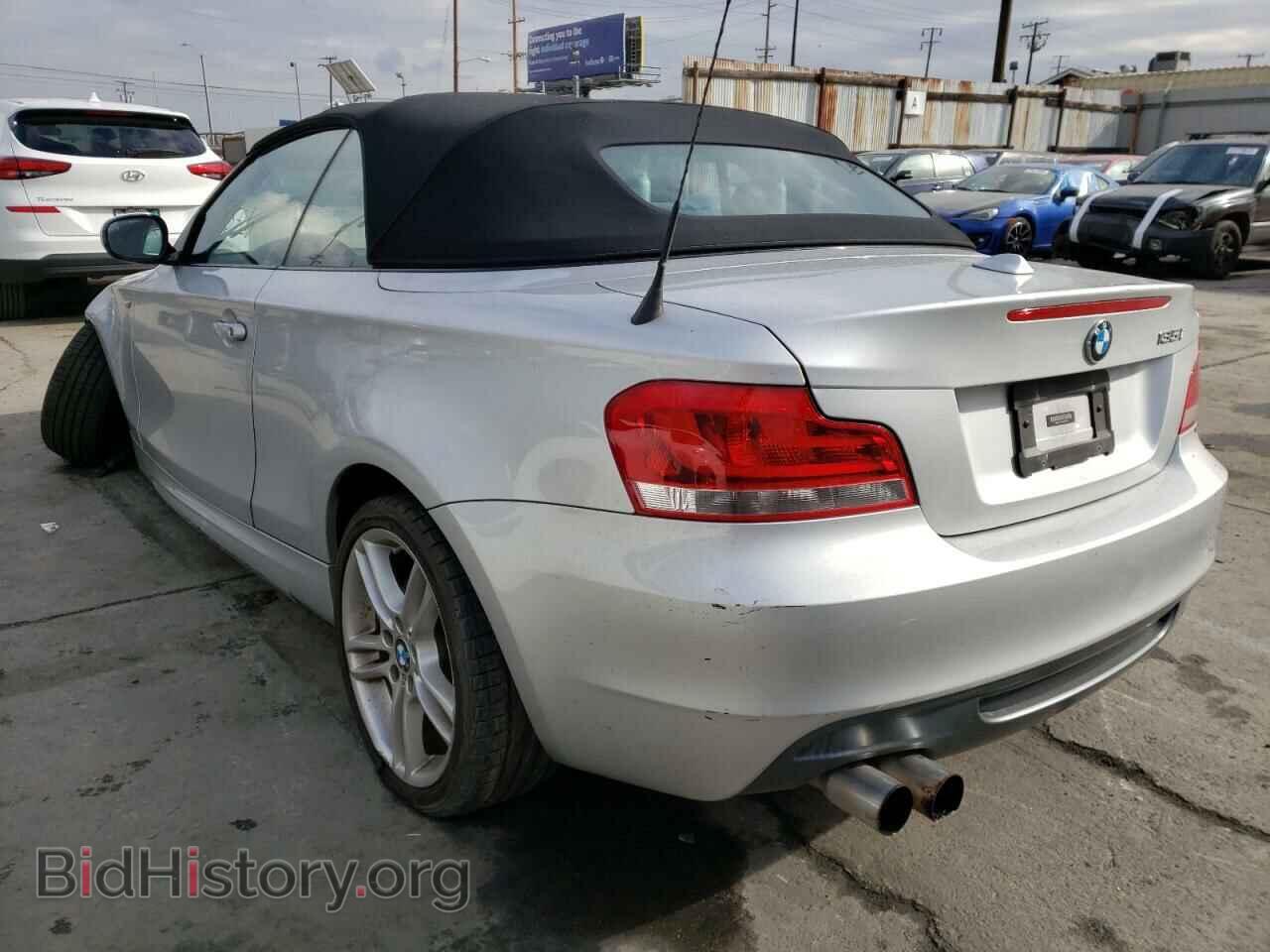 2013 BMW 1 SERIES - VIN: WBAUN7C55DVM28199 - Фото 3