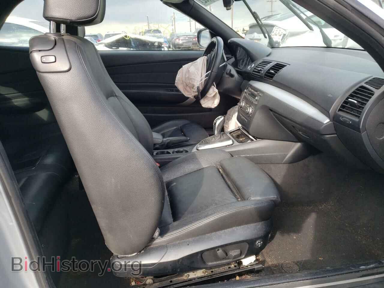 2013 BMW 1 SERIES - VIN: WBAUN7C55DVM28199 - Фото 5