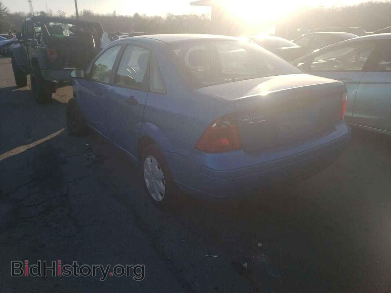 2007 FORD FOCUS - VIN: 1FAHP34N87W231005 - Фото 3