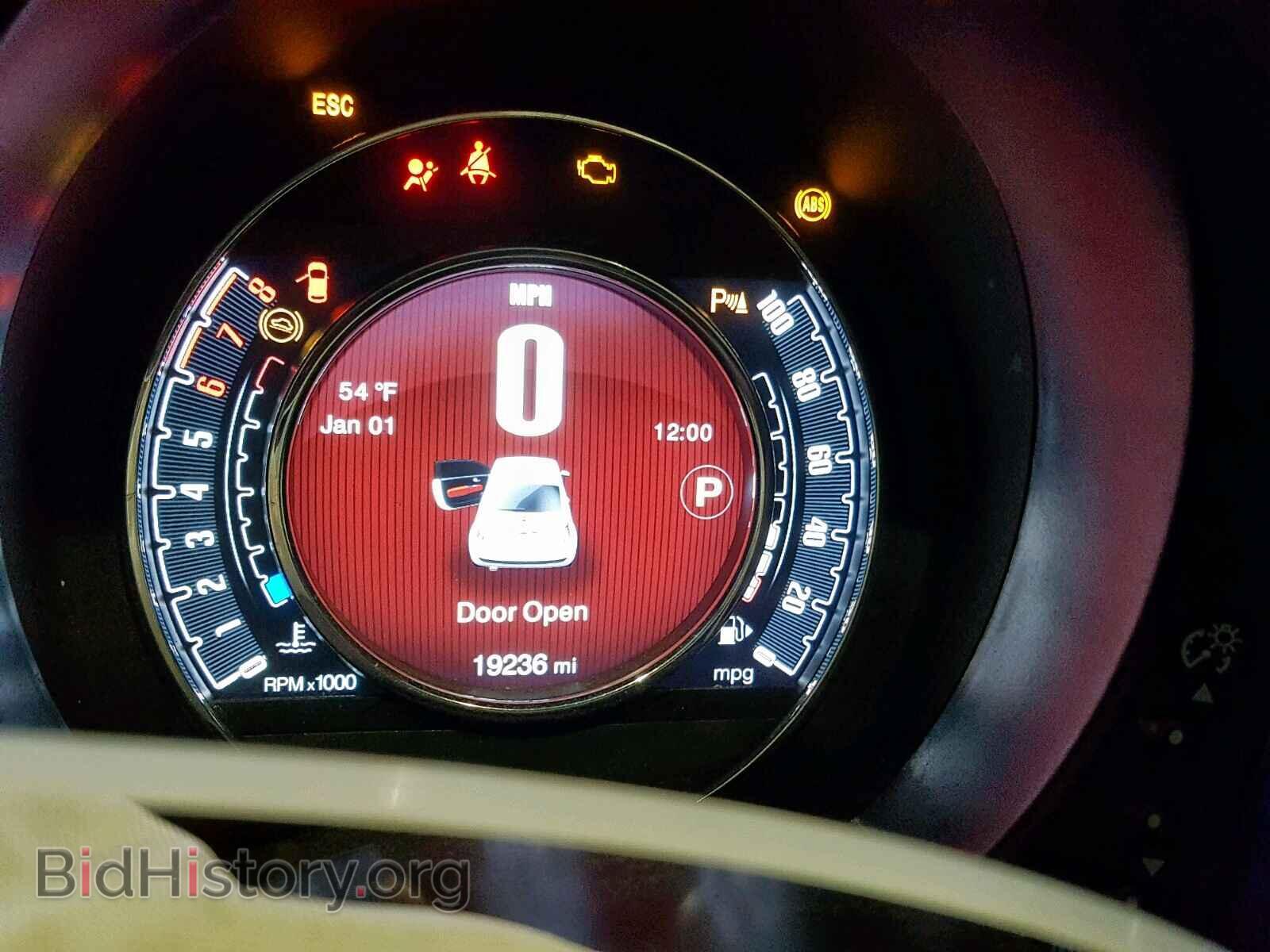 2017 FIAT 500 - VIN: 3C3CFFCR6HT580253 - Фото 8