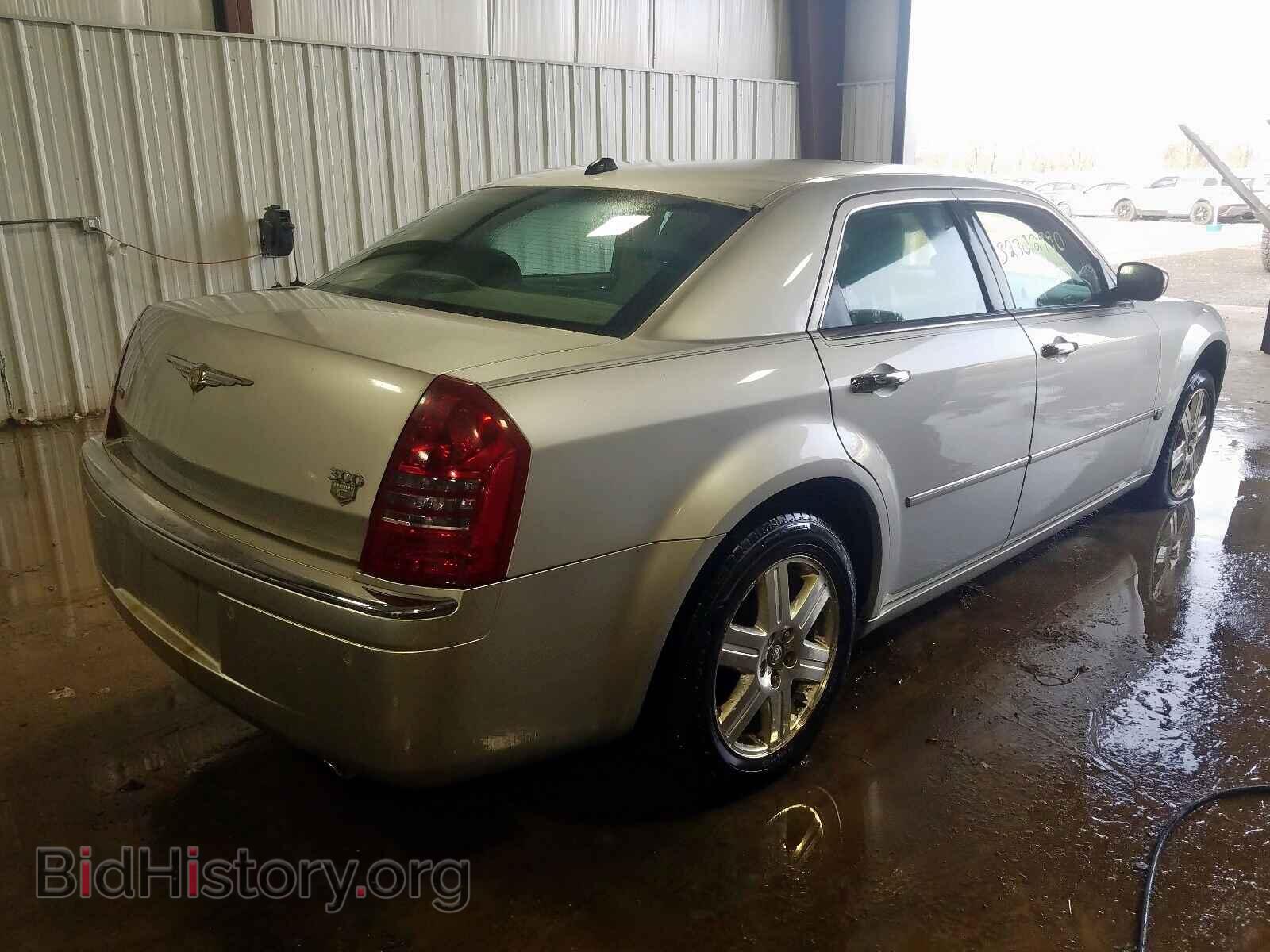 2005 CHRYSLER 300 - VIN: 2C3AK63H05H662140 - Фото 4