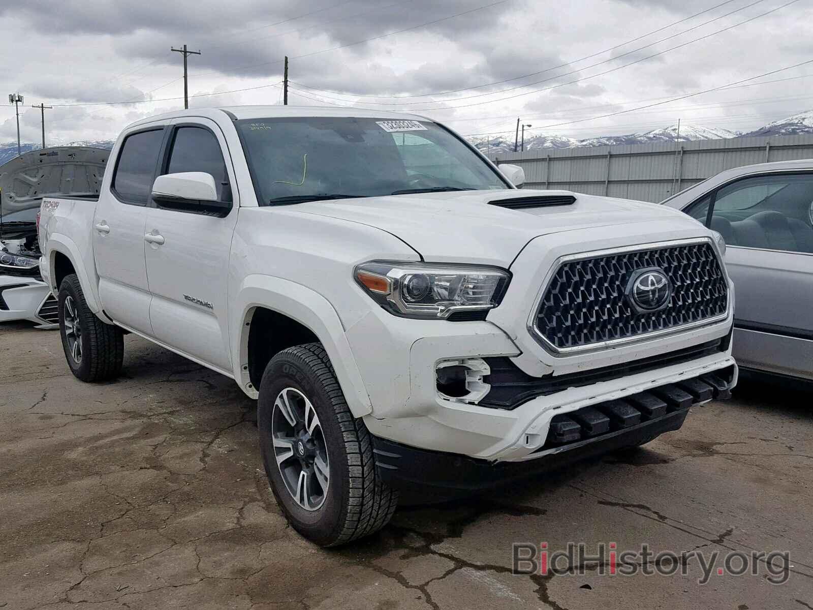 Фотография 3TMCZ5AN0JM141322 - TOYOTA TACOMA DOU 2018