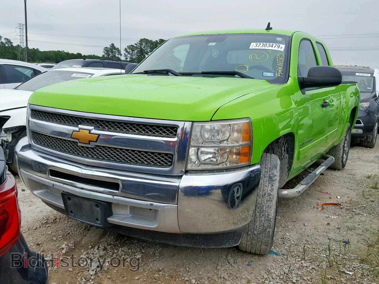 2013 CHEVROLET SILVERADO - VIN: 1GCRCREA2DZ125619 - Фото 2