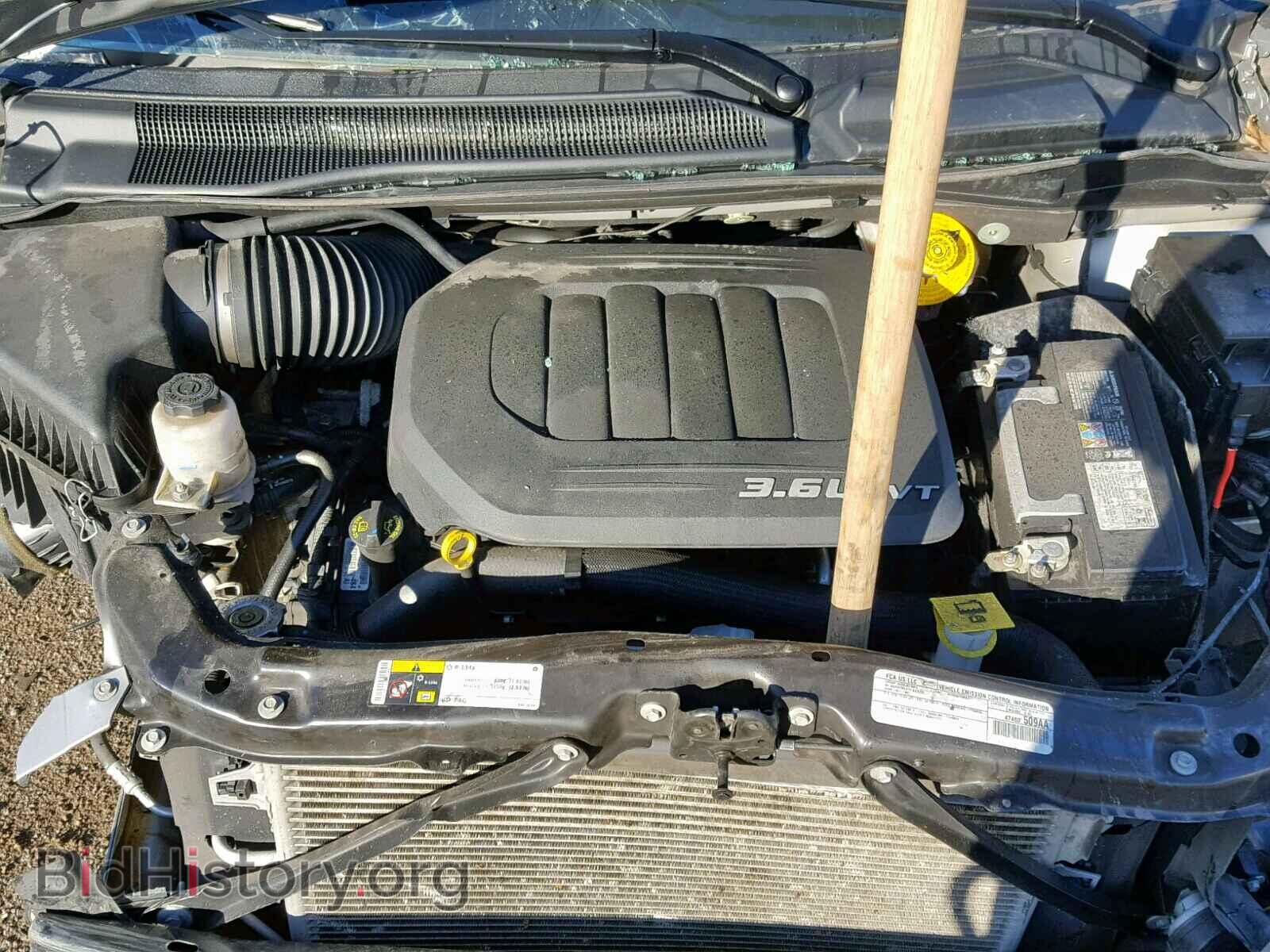 2016 CHRYSLER TOWN & COU - VIN: 2C4RC1BG5GR299421 - Photo 7