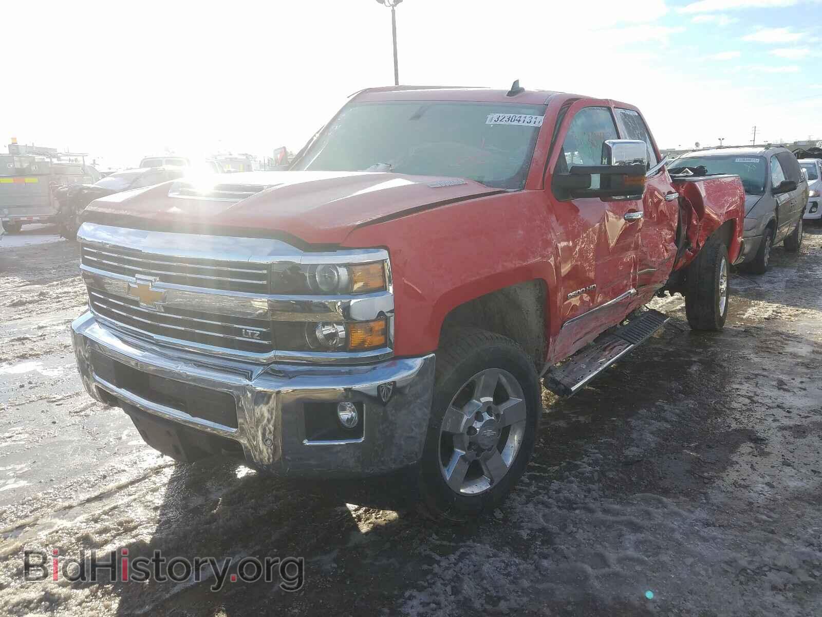 2017 CHEVROLET SILVERADO - VIN: 1GC1KWEY9HF180460 - Фото 2