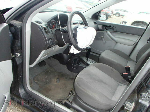 2007 FORD FOCUS - VIN: 1FAFP34N87W117951 - Фото 9