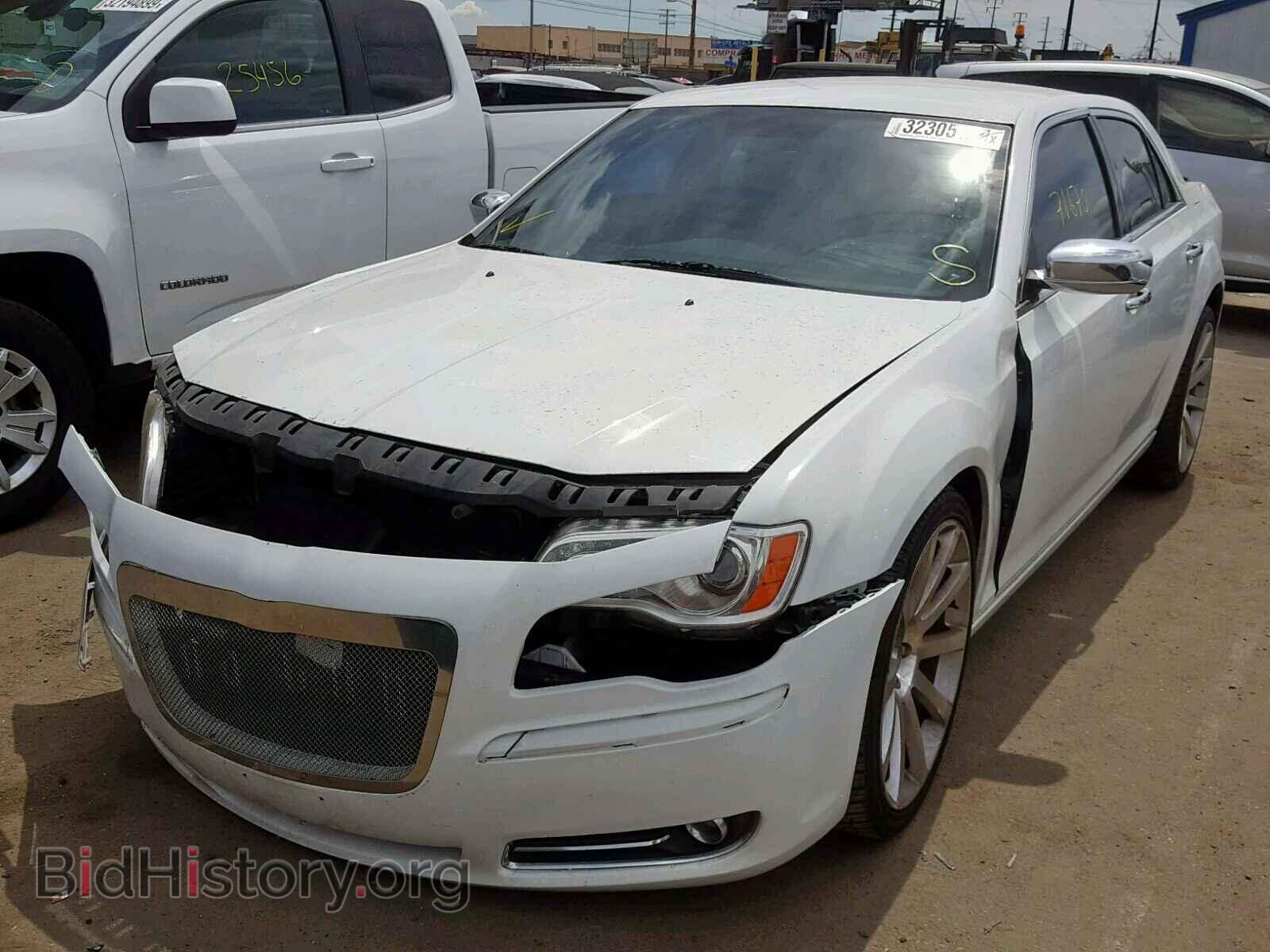 2011 CHRYSLER 300 - VIN: 2C3CA5CG7BH583170 - Фото 2