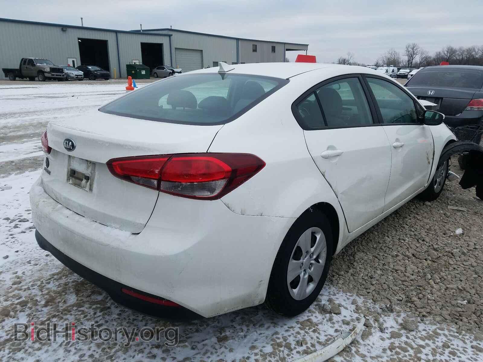 2017 KIA FORTE - VIN: 3KPFK4A78HE071070 - Фото 4