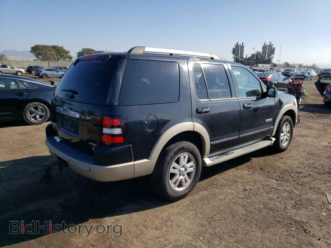 2006 FORD EXPLORER - VIN: 1FMEU64866UA56793 - Фото 4
