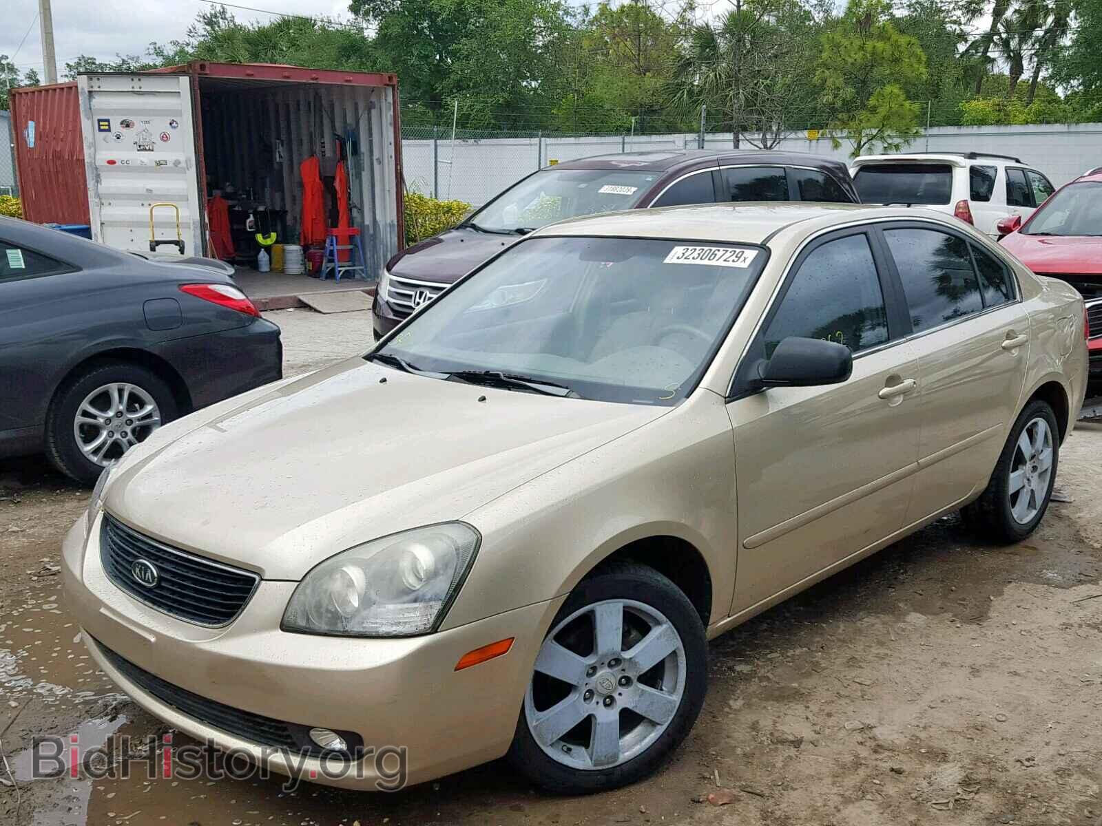 2008 KIA OPTIMA - VIN: KNAGE123X85242982 - Фото 2